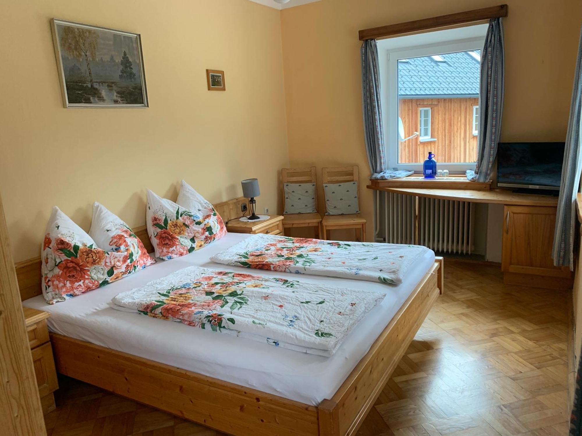 Bed and Breakfast Wengerwirt Zur Laube Weng im Gesause Exterior foto
